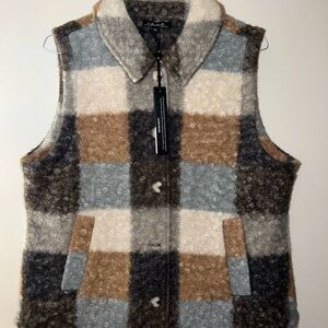 CHARLIE B Brown and Gray Plaid Vest Outdoor Essential